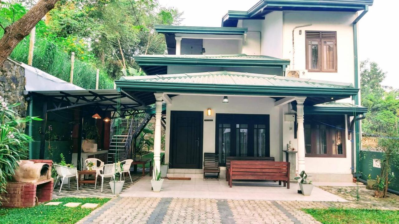 Villa Senan - 2 Apartments - Мірісса Екстер'єр фото